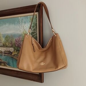 Women's Coach shoulder bag